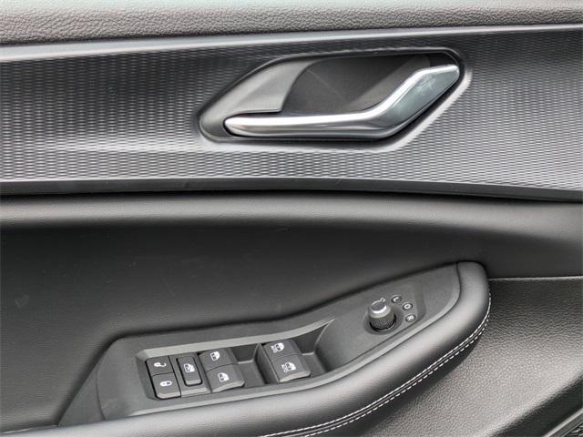 new 2025 Jeep Grand Cherokee car, priced at $42,910