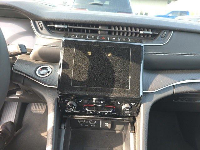 used 2024 Jeep Grand Cherokee L car, priced at $33,511