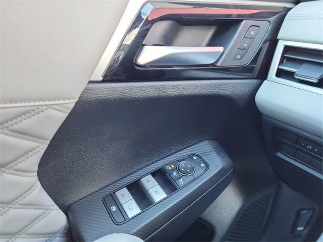 used 2023 Mitsubishi Outlander PHEV car, priced at $26,132