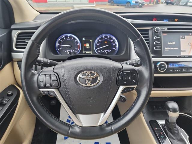 used 2018 Toyota Highlander car, priced at $21,436