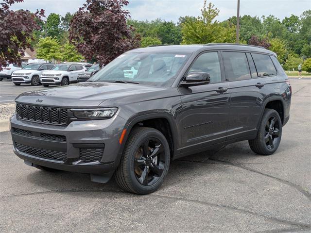 new 2025 Jeep Grand Cherokee L car, priced at $44,582