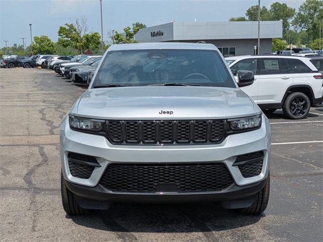 new 2025 Jeep Grand Cherokee car, priced at $42,910