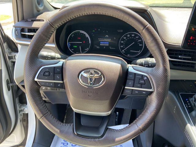 used 2022 Toyota Sienna car, priced at $47,293