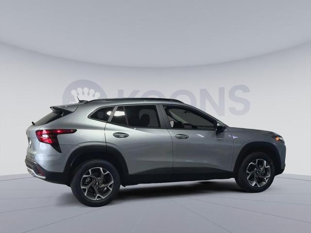 new 2025 Chevrolet Trax car, priced at $23,694