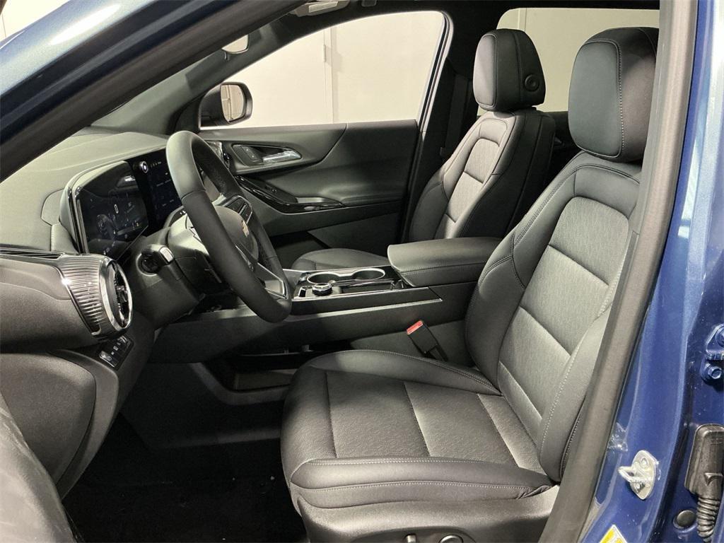 new 2026 Chevrolet Equinox car, priced at $31,690