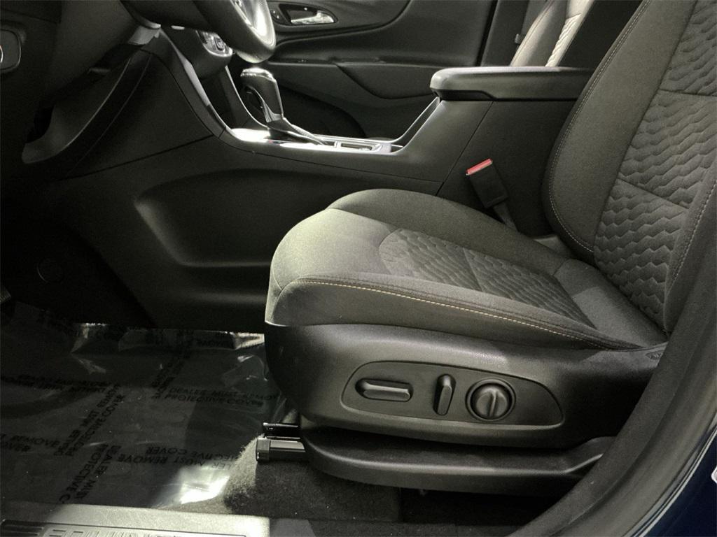 used 2021 Chevrolet Equinox car, priced at $17,500