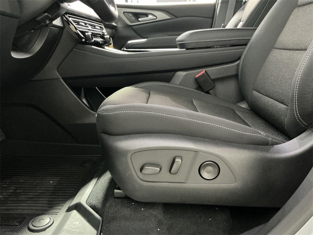 new 2026 Chevrolet Traverse car, priced at $42,579