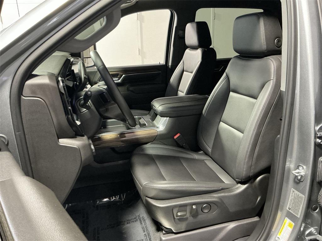 used 2024 Chevrolet Silverado 2500 car, priced at $52,000