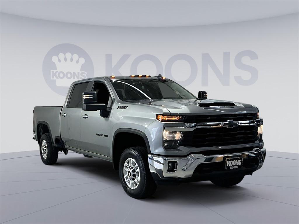 used 2024 Chevrolet Silverado 2500 car, priced at $52,000