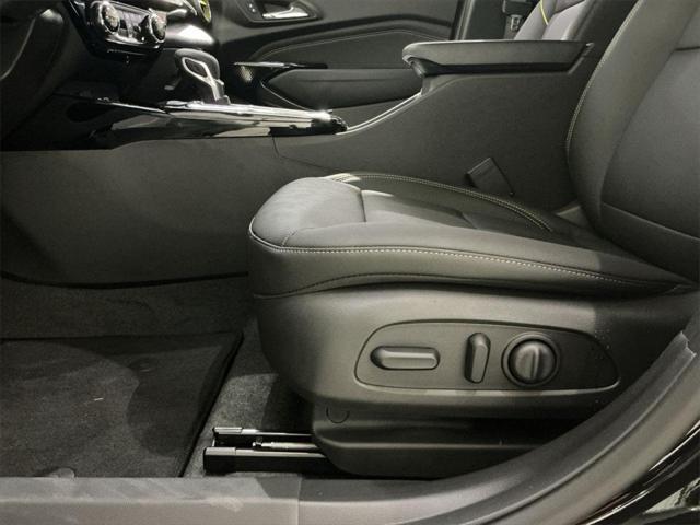 new 2025 Chevrolet Trax car, priced at $25,694