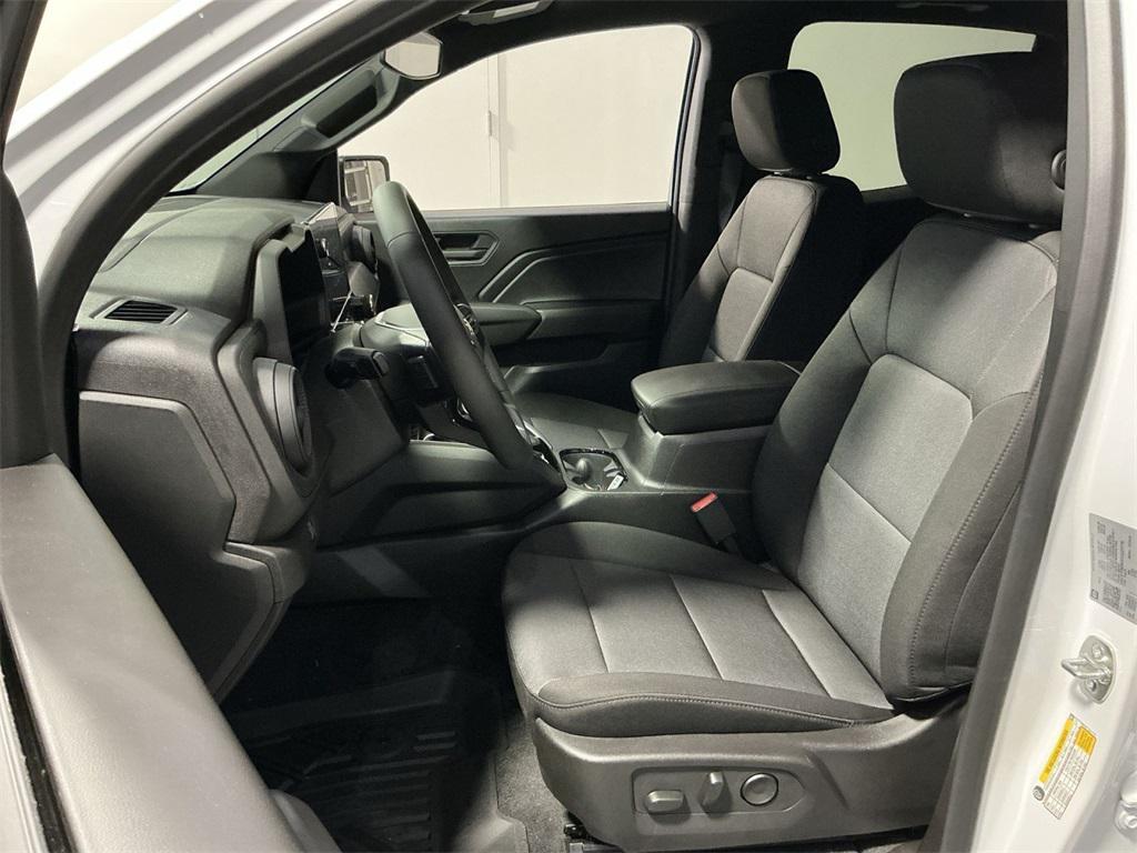 new 2026 Chevrolet Colorado car, priced at $31,404