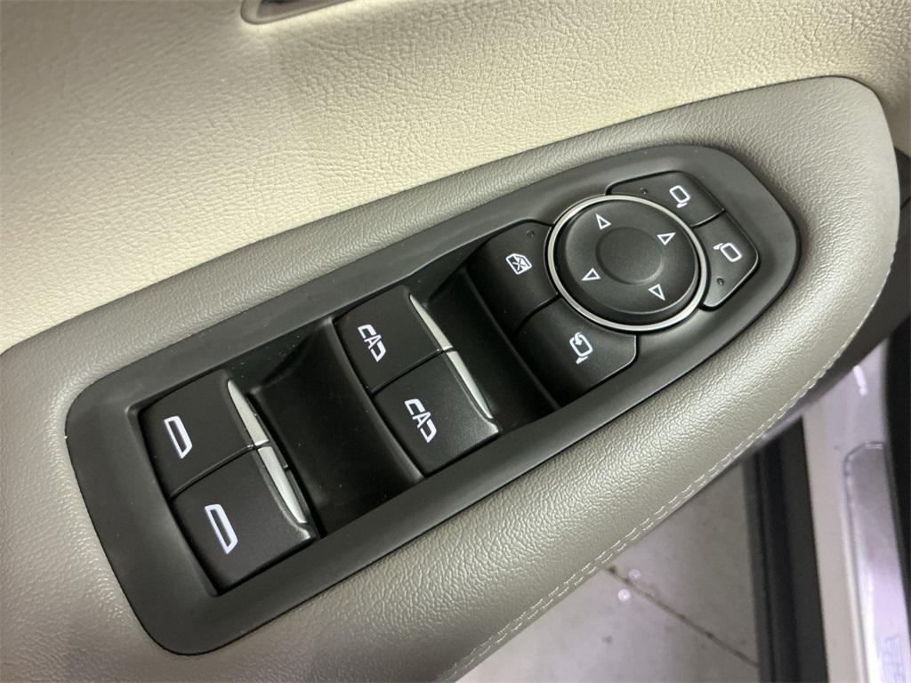 used 2022 Cadillac XT6 car, priced at $35,500