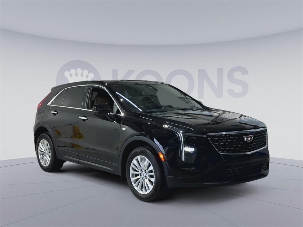 used 2024 Cadillac XT4 car, priced at $32,000