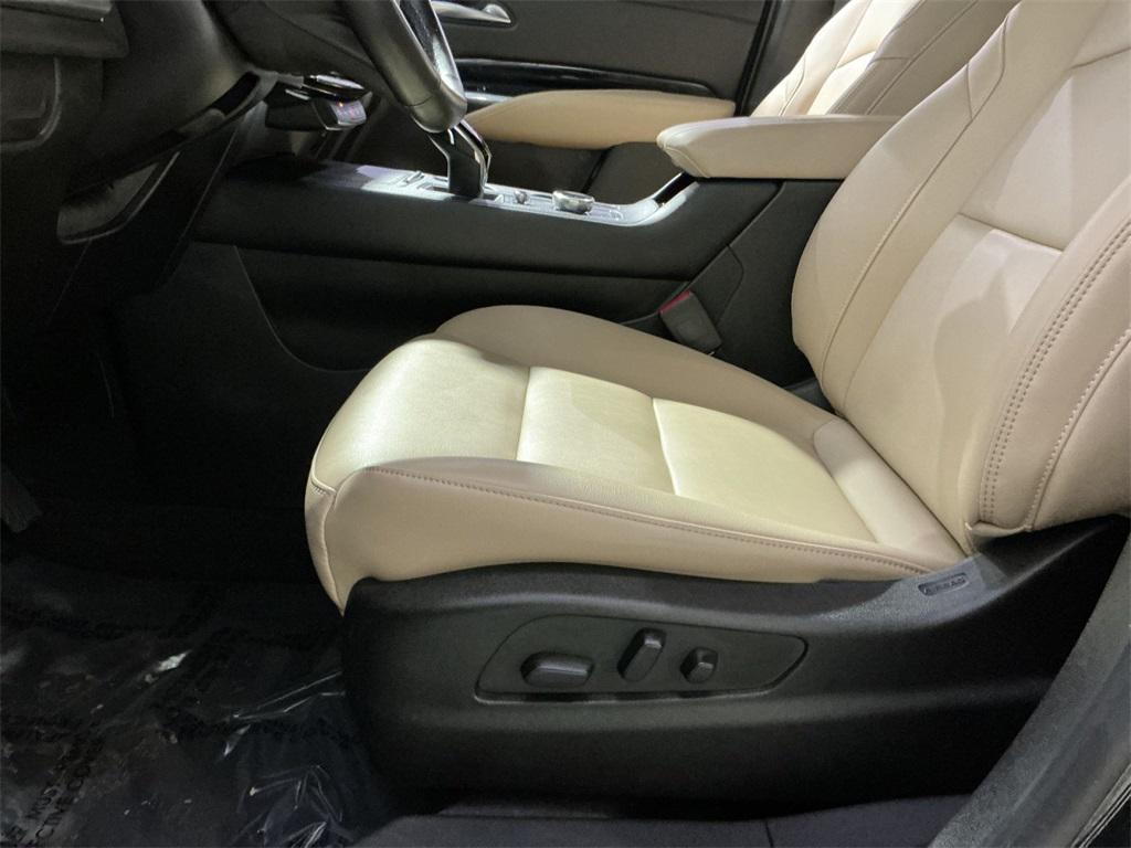 used 2024 Cadillac XT4 car, priced at $32,000
