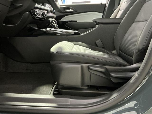 new 2025 Chevrolet Trax car, priced at $23,985