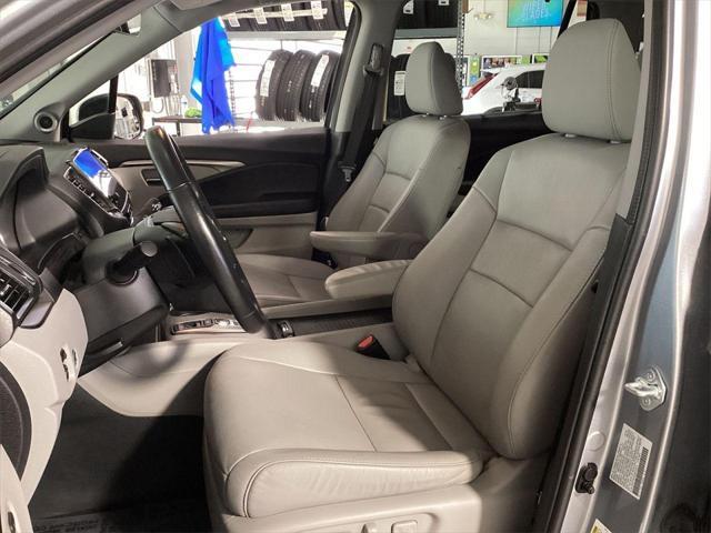 used 2022 Honda Pilot car, priced at $27,500