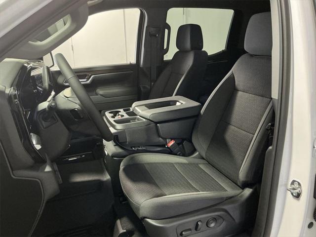 new 2025 Chevrolet Silverado 1500 car, priced at $52,098