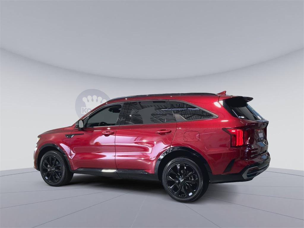 used 2023 Kia Sorento car, priced at $32,000
