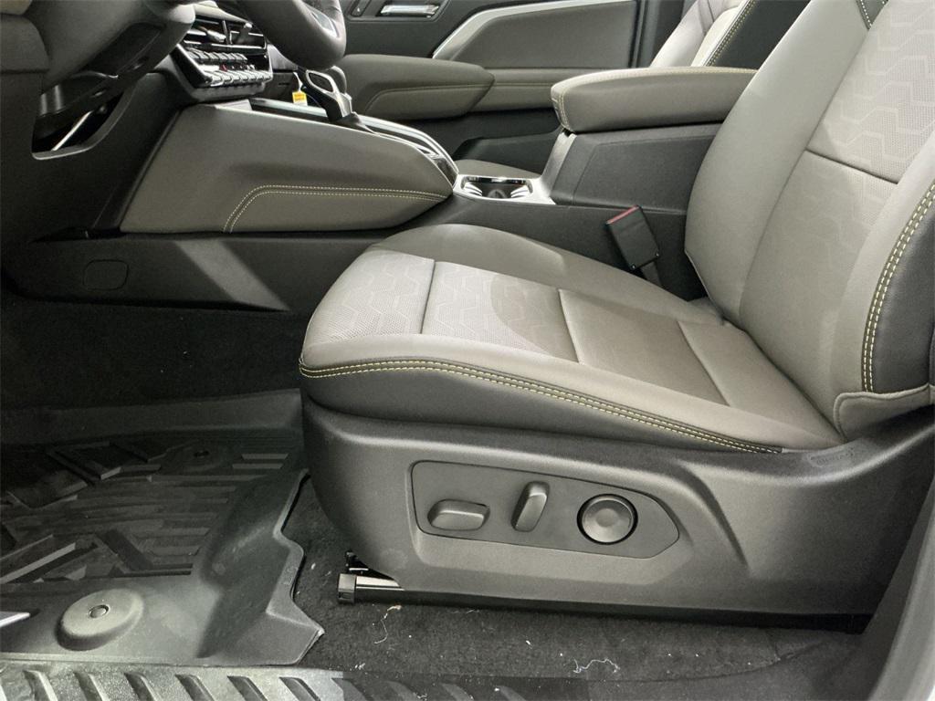 new 2026 Chevrolet Colorado car, priced at $50,184