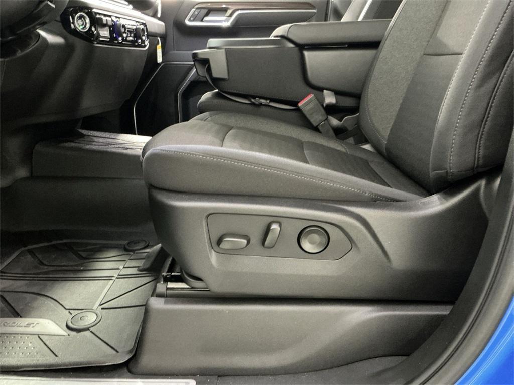 new 2025 Chevrolet Silverado 1500 car, priced at $47,586