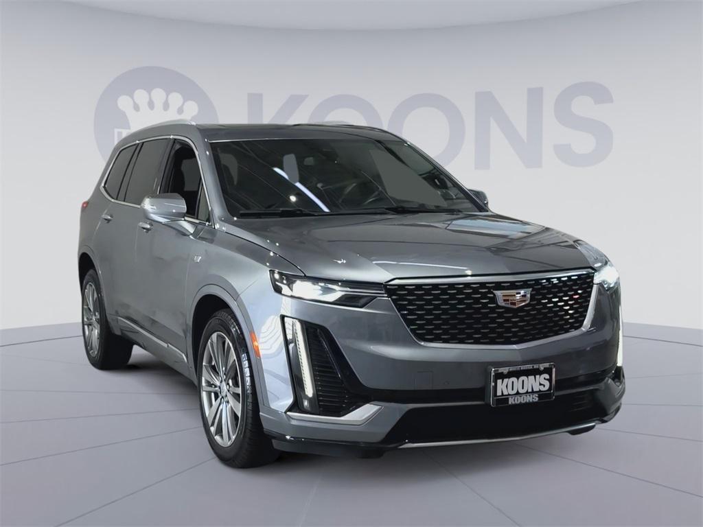 used 2022 Cadillac XT6 car, priced at $35,000