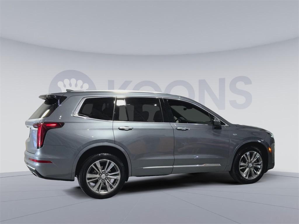 used 2022 Cadillac XT6 car, priced at $35,000