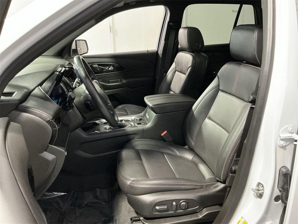 used 2023 Chevrolet Traverse car, priced at $36,500