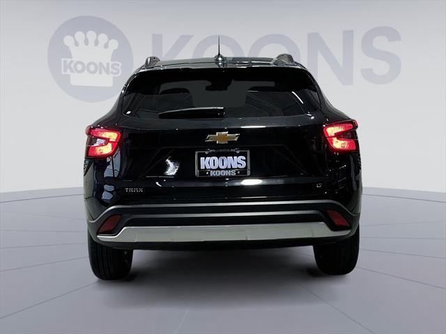 new 2025 Chevrolet Trax car, priced at $25,384