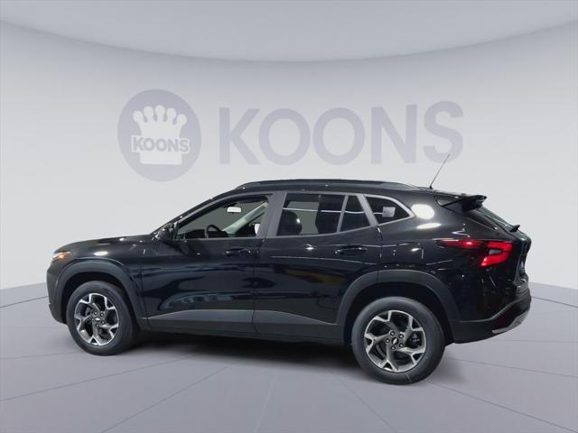 new 2025 Chevrolet Trax car, priced at $25,384