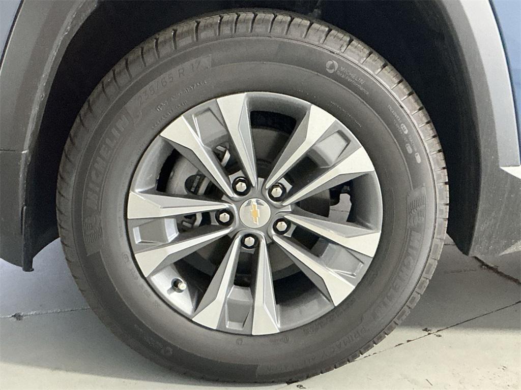 new 2026 Chevrolet Equinox car, priced at $29,190