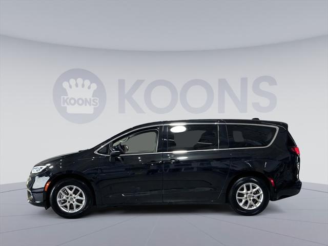 used 2023 Chrysler Pacifica car, priced at $23,500