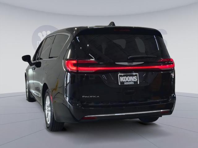 used 2023 Chrysler Pacifica car, priced at $23,500