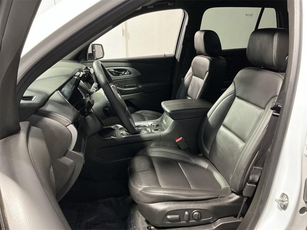 used 2023 Chevrolet Traverse car, priced at $30,500