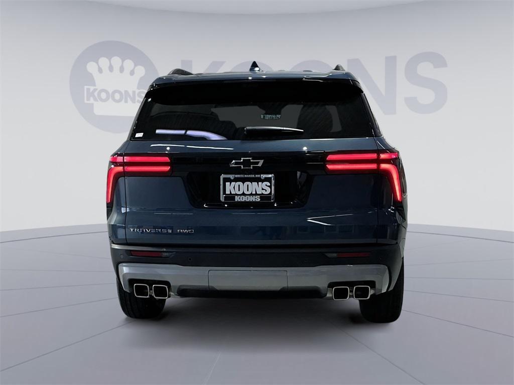 new 2026 Chevrolet Traverse car, priced at $41,215