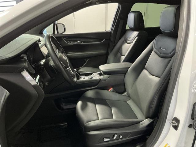 used 2022 Cadillac XT5 car, priced at $29,500