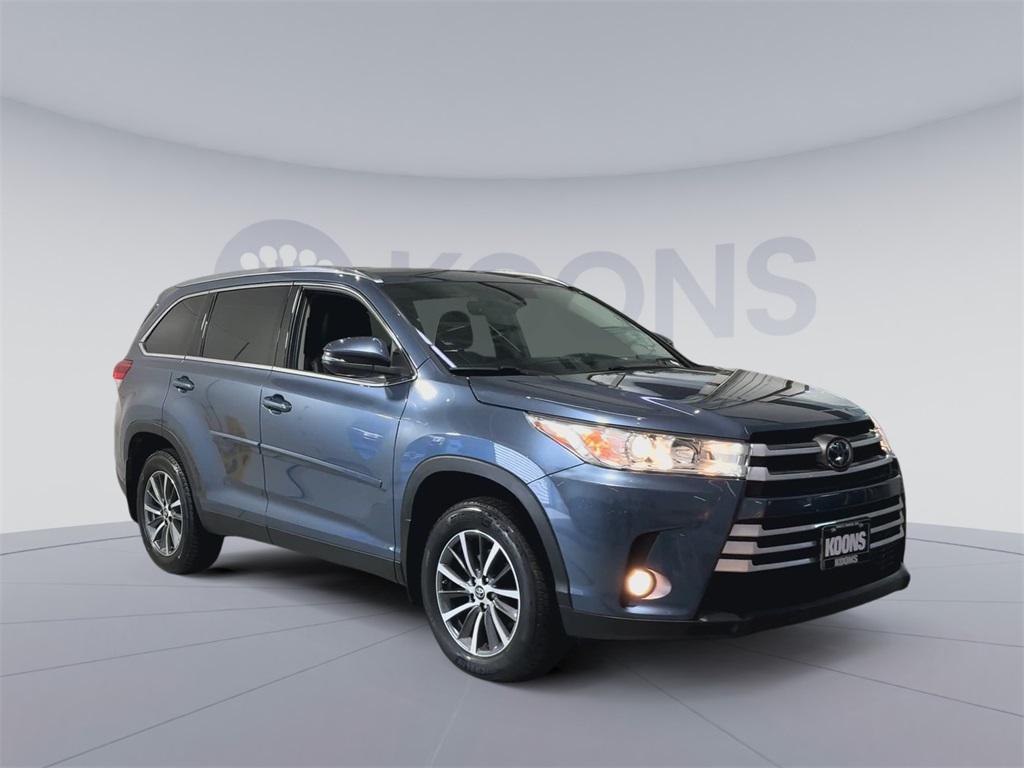 used 2019 Toyota Highlander car, priced at $26,500