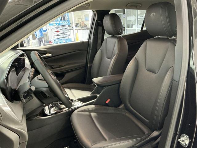 used 2024 Buick Encore GX car, priced at $22,000