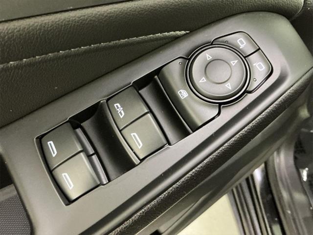 used 2023 Chevrolet Traverse car, priced at $33,000