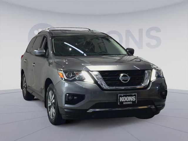 used 2020 Nissan Pathfinder car, priced at $19,000