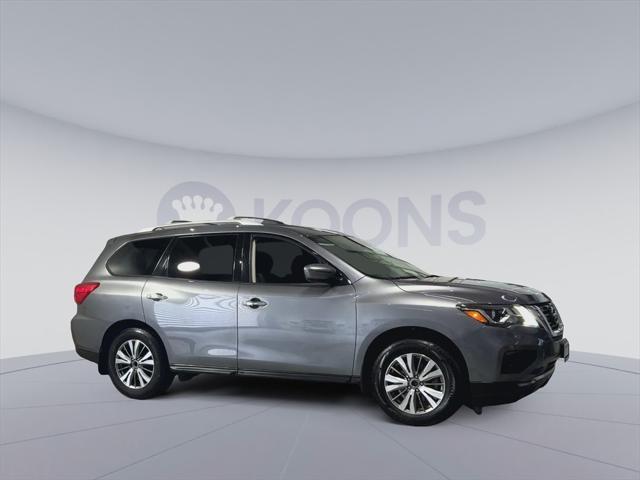 used 2020 Nissan Pathfinder car, priced at $19,000