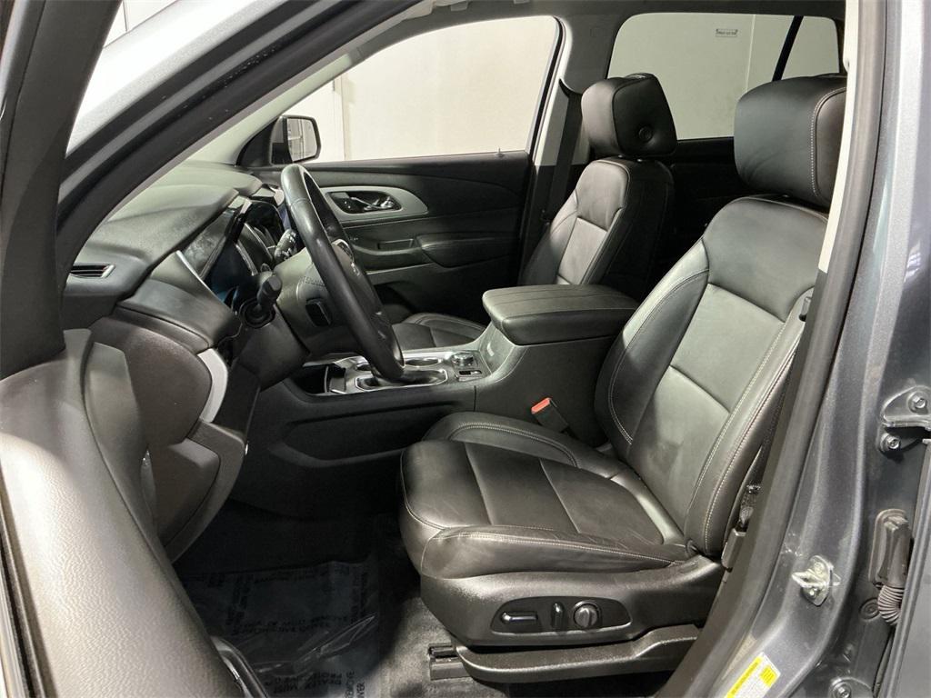 used 2021 Chevrolet Traverse car, priced at $26,500
