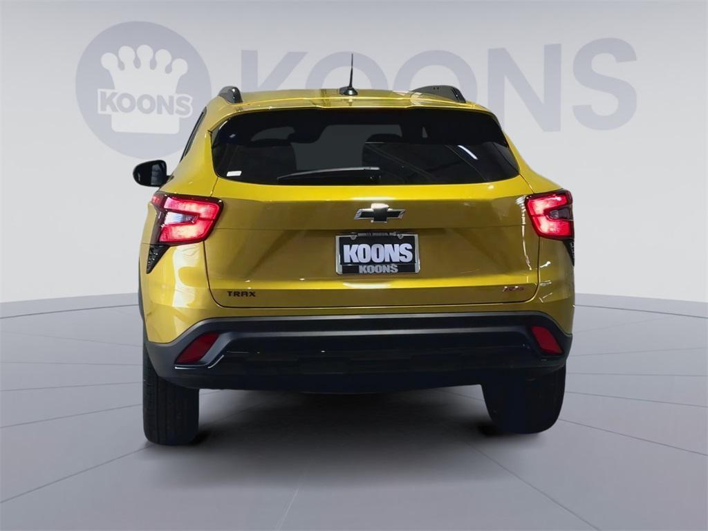 new 2025 Chevrolet Trax car, priced at $24,194