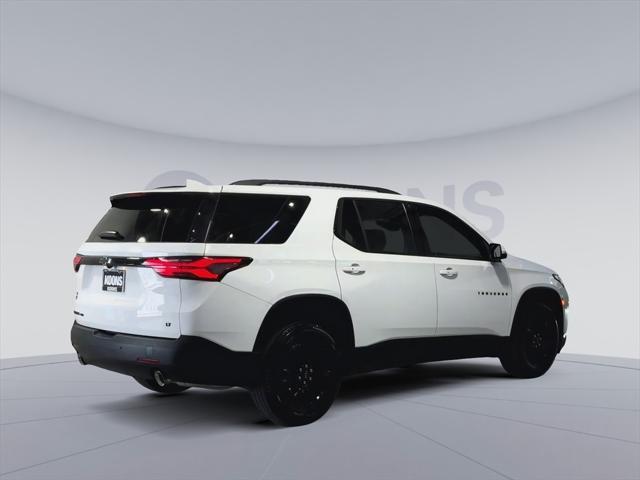 used 2022 Chevrolet Traverse car, priced at $31,500