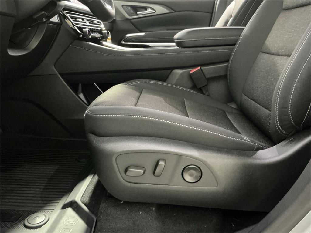 new 2026 Chevrolet Traverse car, priced at $42,579