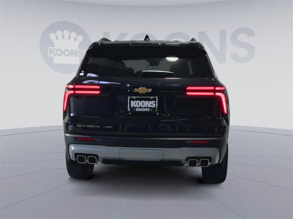new 2026 Chevrolet Traverse car, priced at $49,005