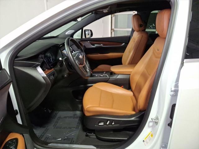 used 2024 Cadillac XT5 car, priced at $42,000