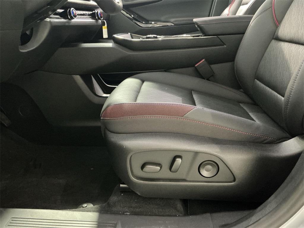 new 2026 Chevrolet Equinox car, priced at $30,670