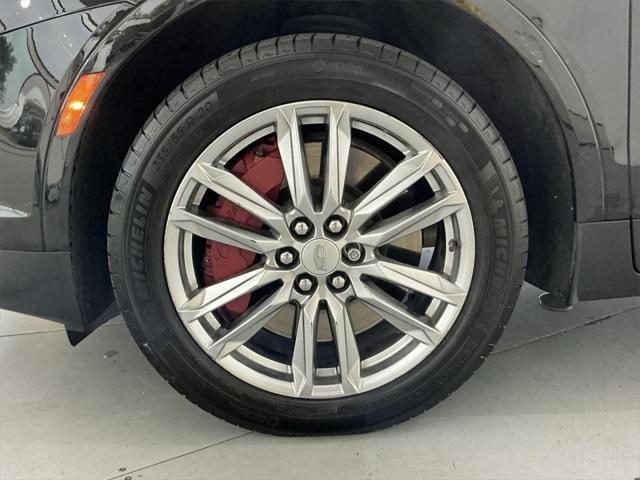 used 2022 Cadillac XT5 car, priced at $35,500