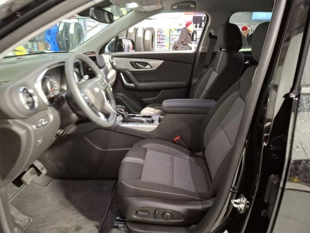 new 2025 Chevrolet Blazer car, priced at $33,239