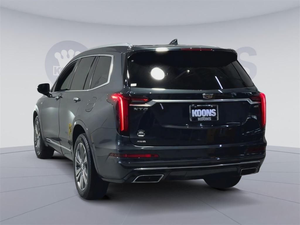 used 2022 Cadillac XT6 car, priced at $35,000